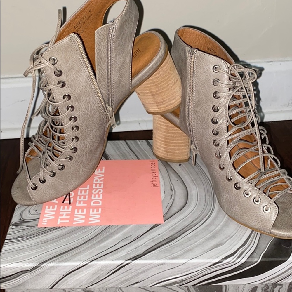 Jeffrey Campbell Lace up Sandals, sz 9